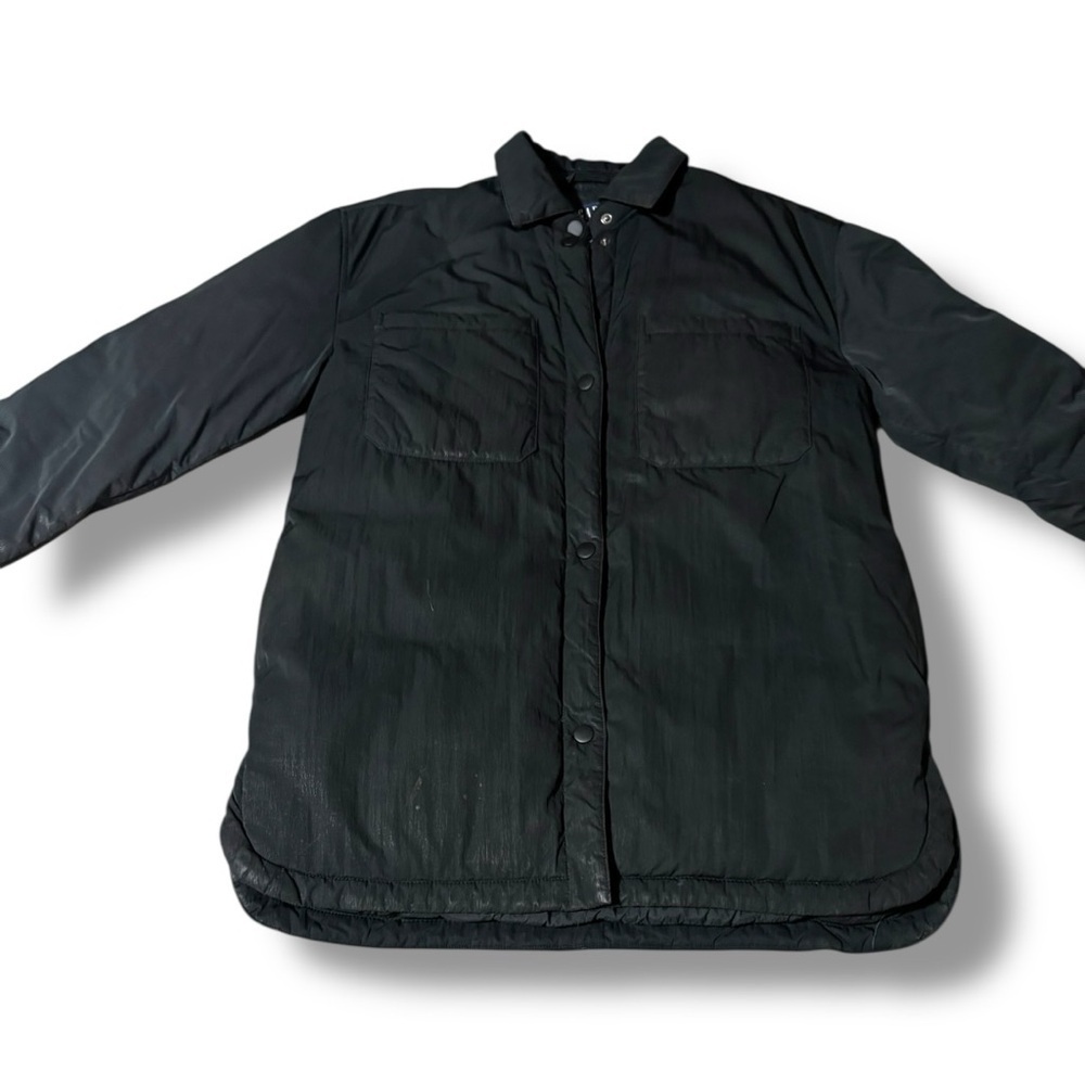 GAP Women's Charcoal Lightweight Button Down Hoodless Recycled Puffer Jacket - Picture 7 of 15